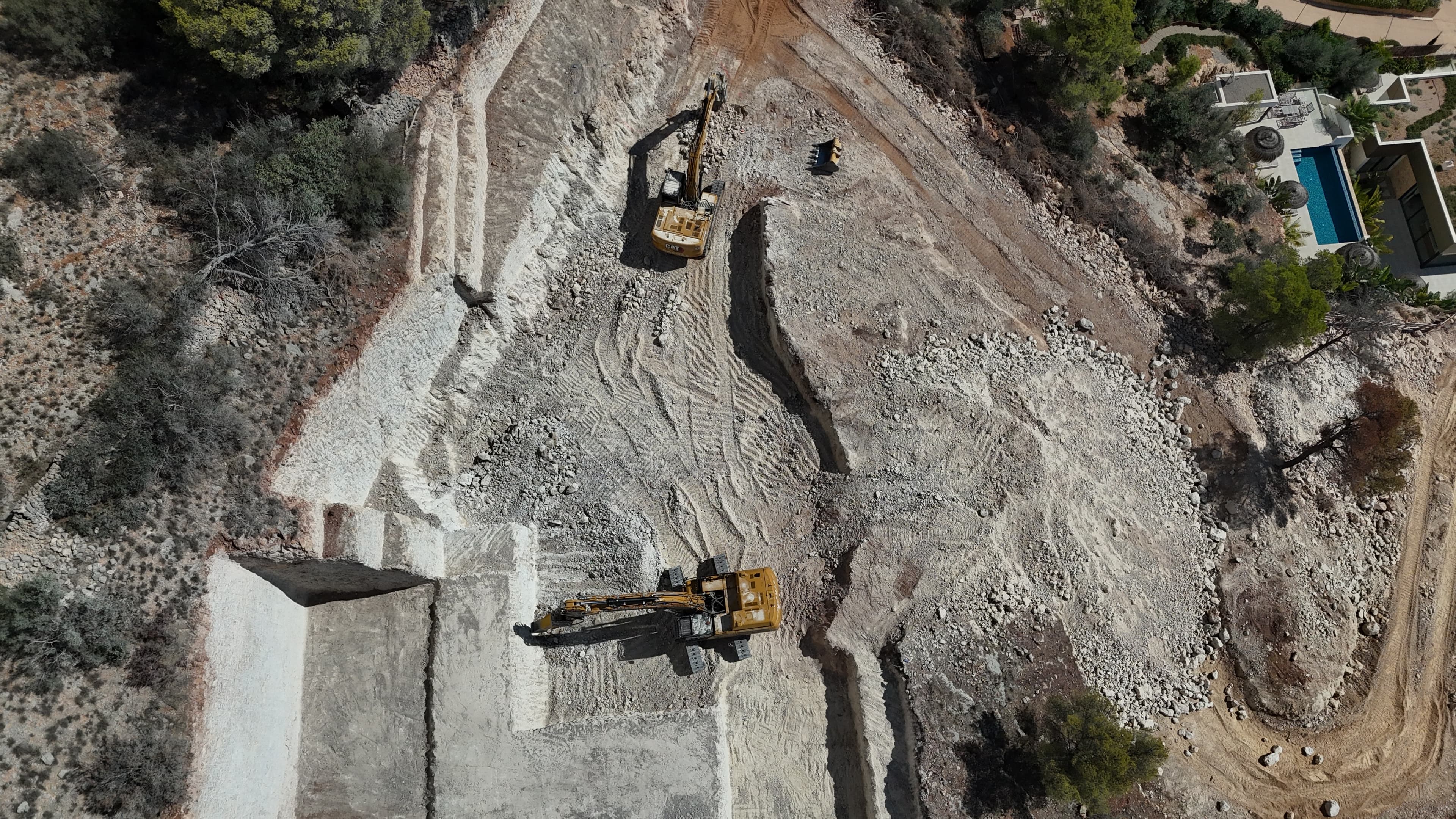 EXCAVACIÓ DE GRAN ENVERGADURA A SÓN VIDA miniatura 7