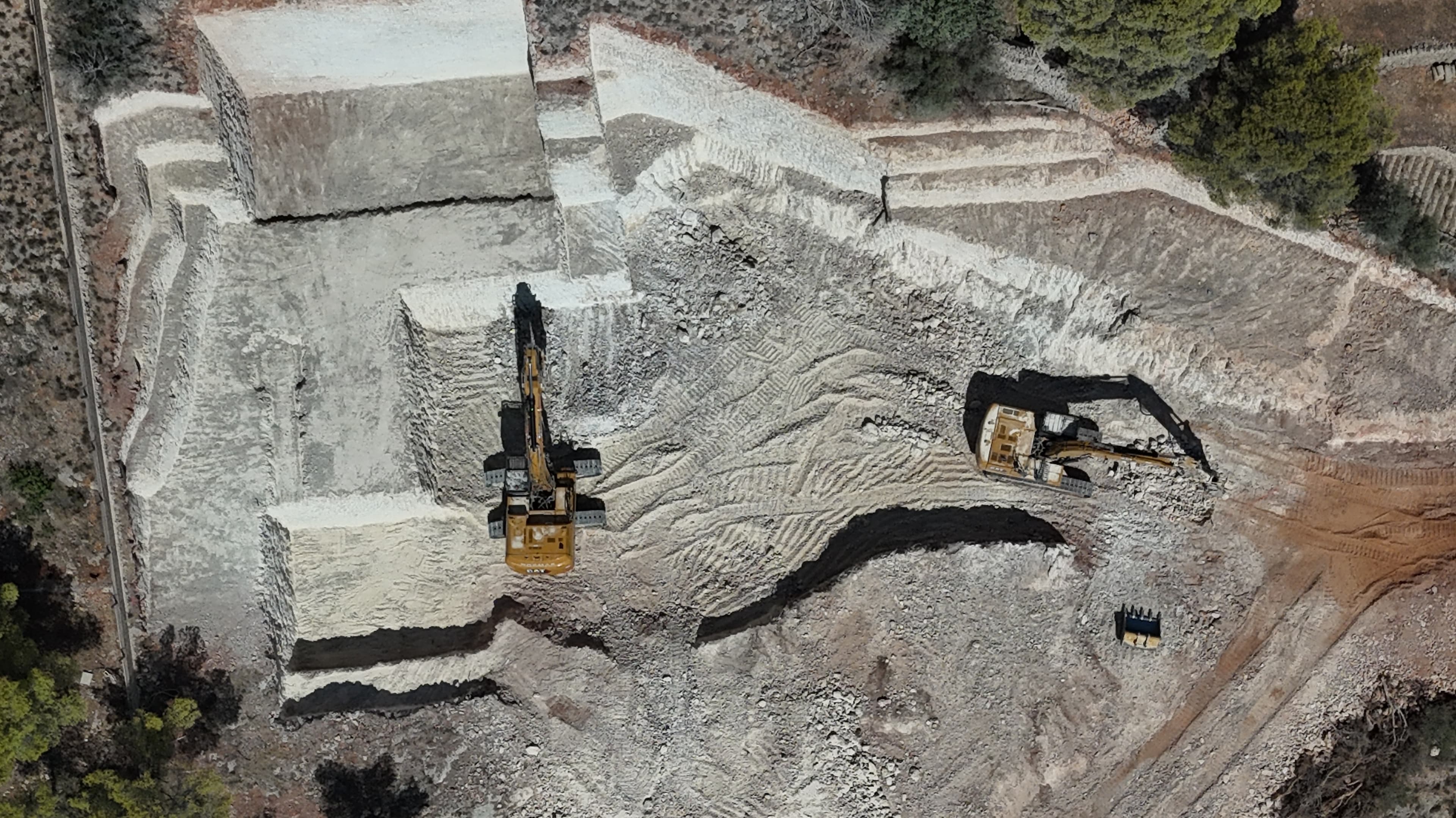 EXCAVACIÓ DE GRAN ENVERGADURA A SÓN VIDA miniatura 10