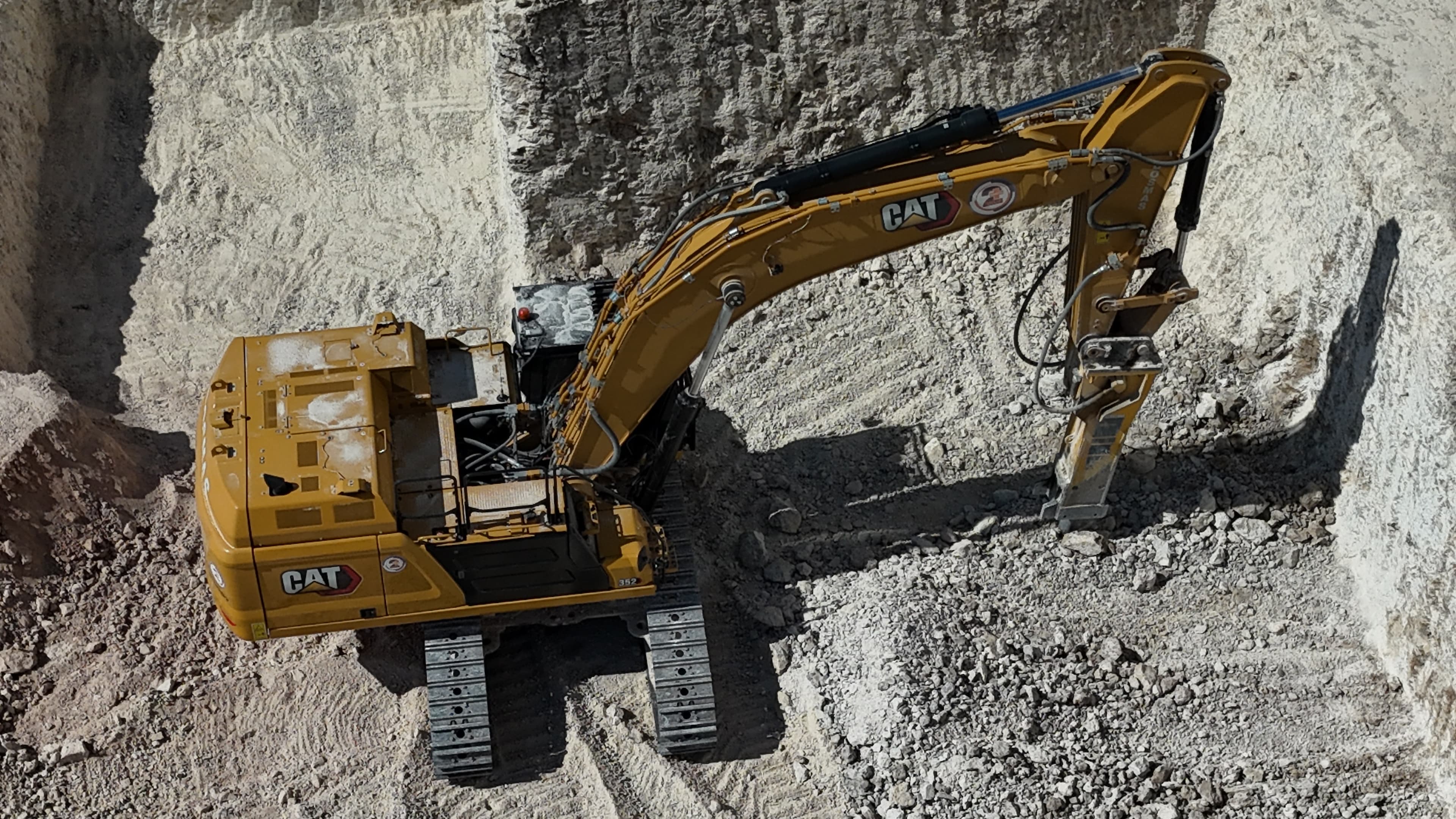 EXCAVACIÓ DE GRAN ENVERGADURA A SÓN VIDA miniatura 11