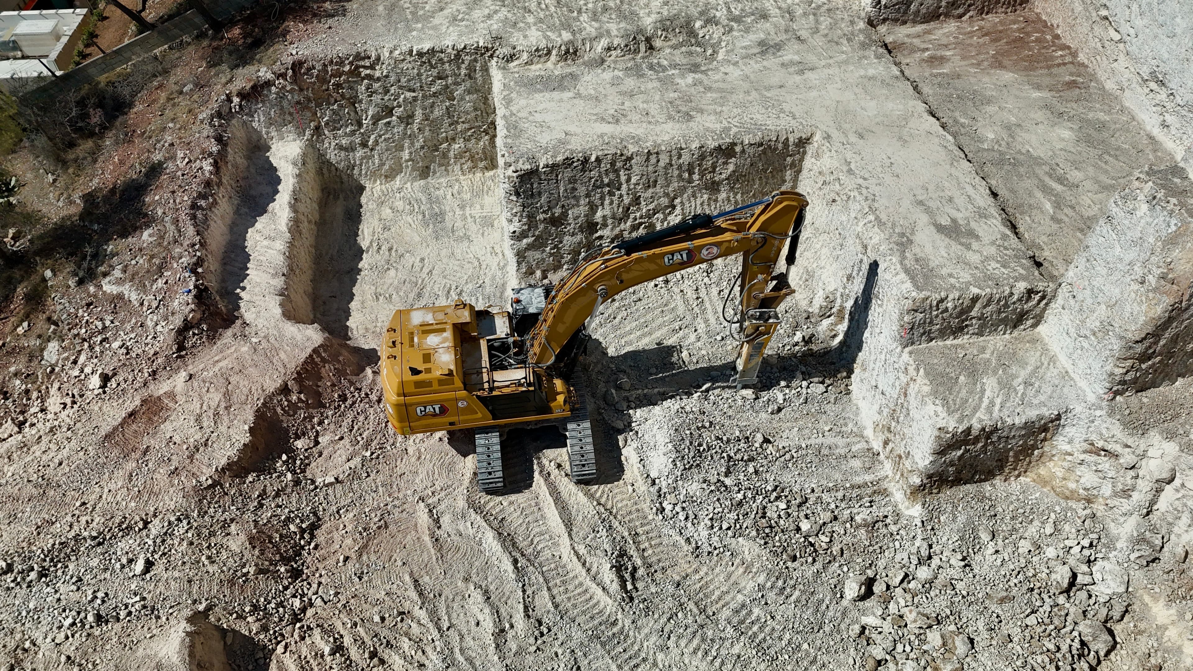 EXCAVACIÓ DE GRAN ENVERGADURA A SÓN VIDA miniatura 13