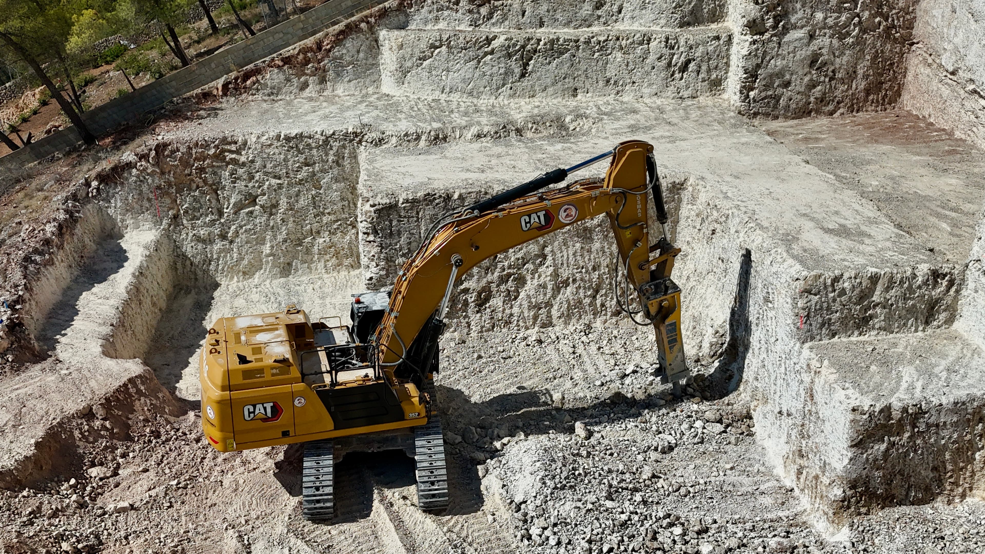EXCAVACIÓ DE GRAN ENVERGADURA A SÓN VIDA miniatura 16